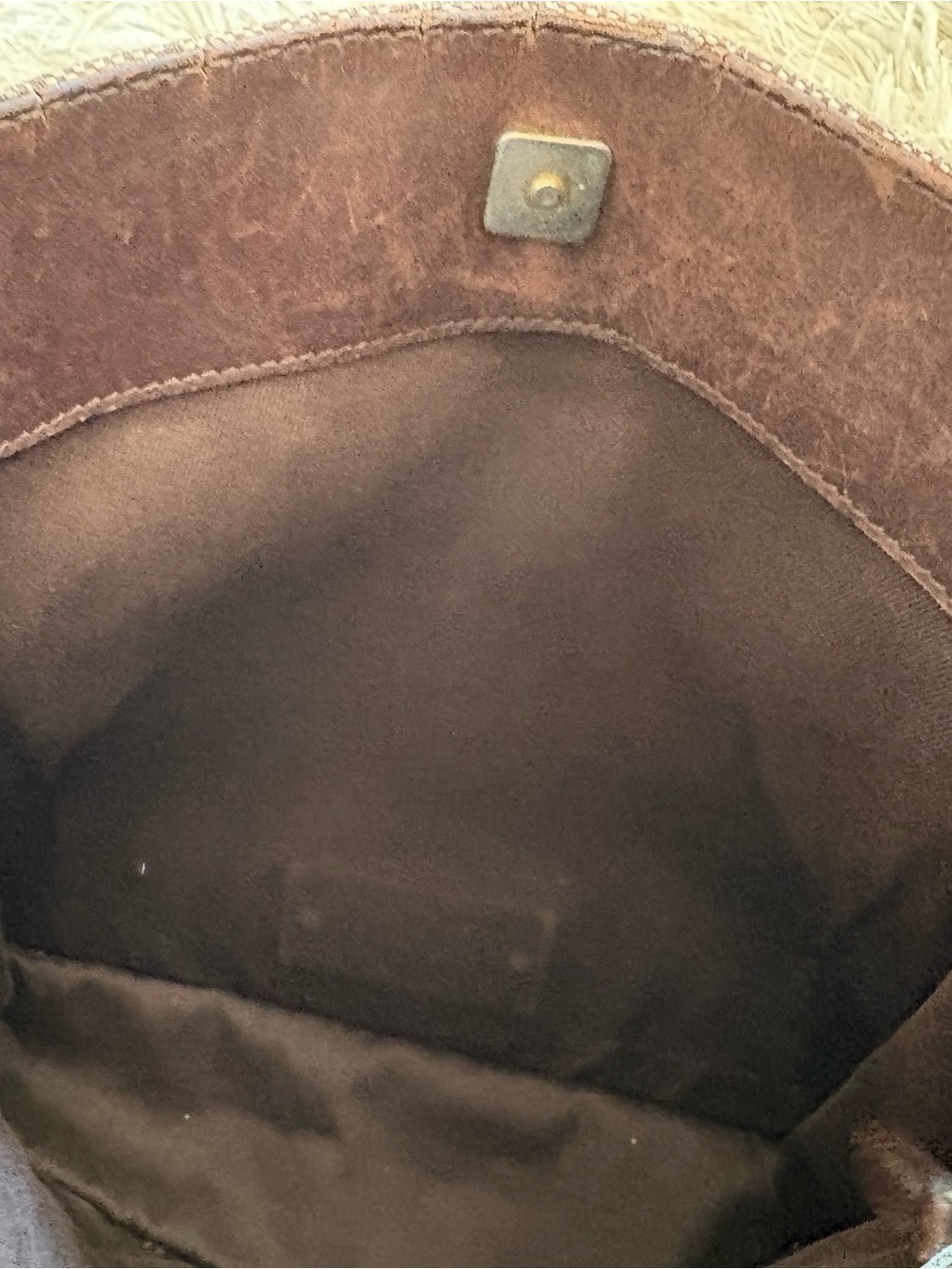 Gucci Brown GG Supreme Canvas Messenger Bag with Dark Brown Trim WORN - Picture 14 of 16